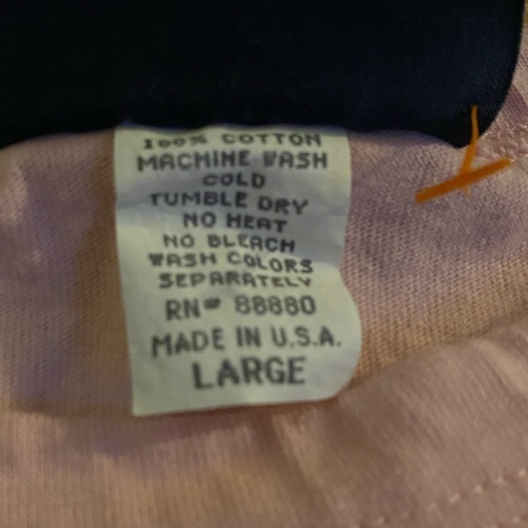 G-111 Sports by Carl Banks Cooperstown Collection Pink NLB Yankees T-Shirt - Picture 7 of 10